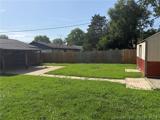 2336 Tupelo Drive, Clarksville, IN 47129