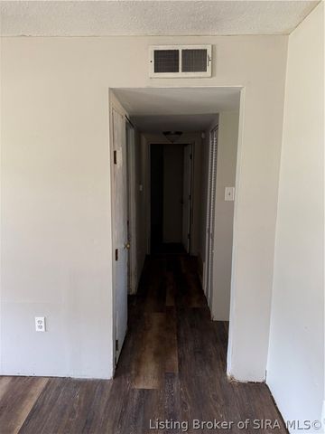 2336 Tupelo Drive, Clarksville, IN 47129