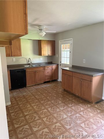 2336 Tupelo Drive, Clarksville, IN 47129