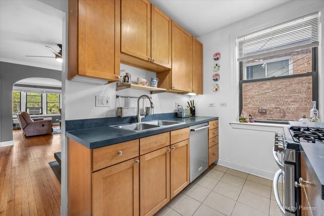 1536 W Fargo Avenue 1S, Chicago, IL 60626