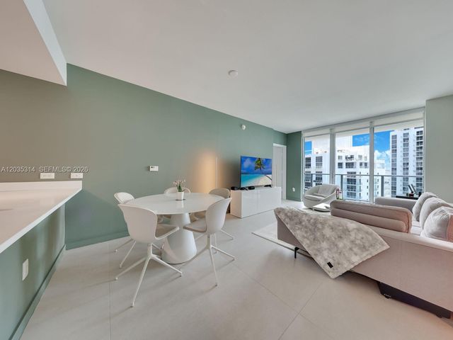 1100 S Miami Avenue 3411, Miami, FL 33130