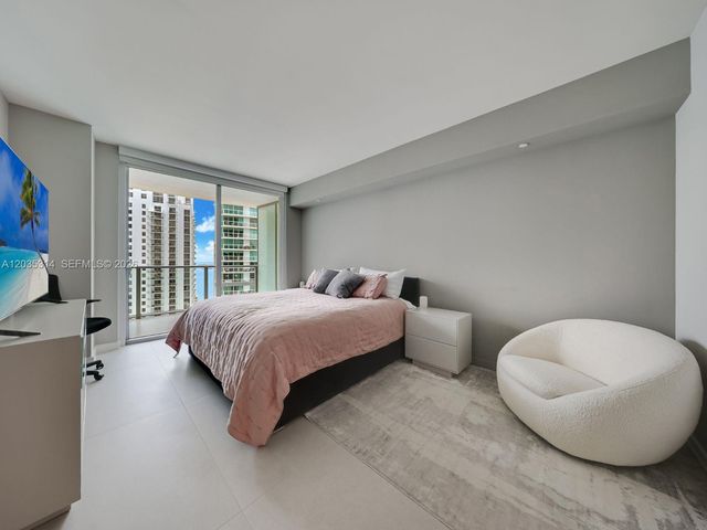 1100 S Miami Avenue 3411, Miami, FL 33130
