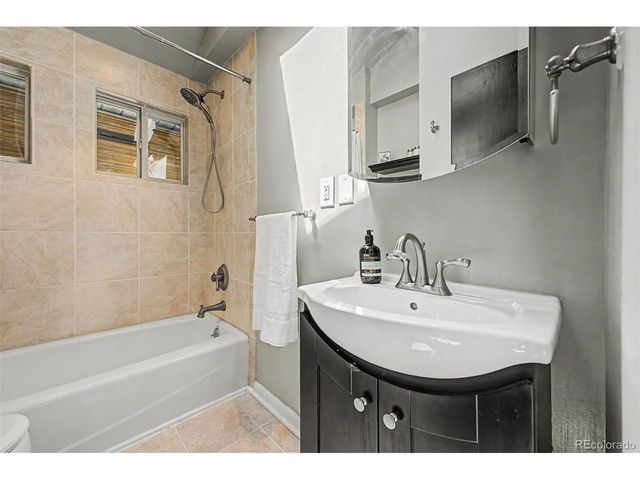 99 S Holland St, Lakewood, CO 80226