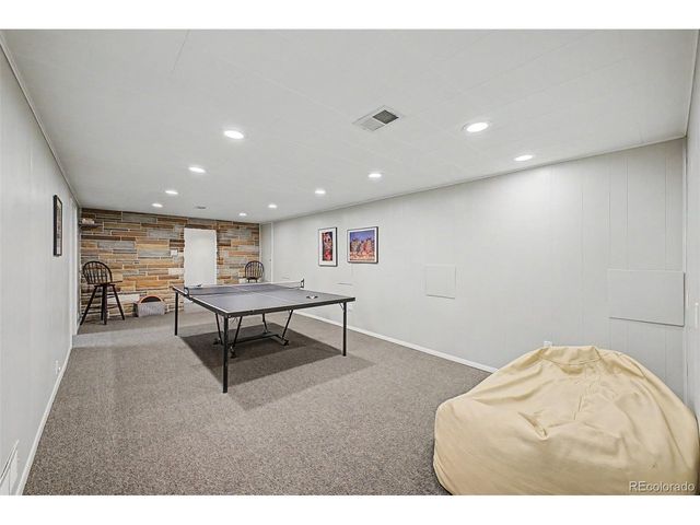 99 S Holland St, Lakewood, CO 80226