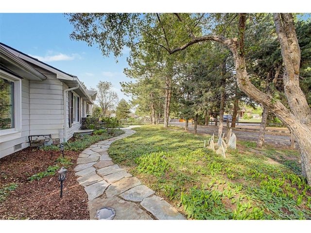 99 S Holland St, Lakewood, CO 80226