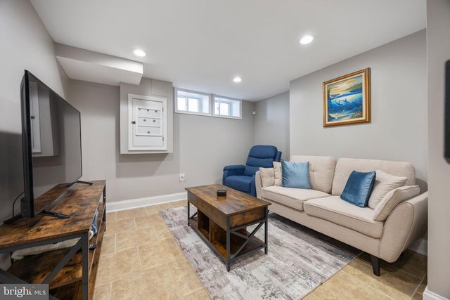 1745 E OLIVER ST, Baltimore, MD 21213