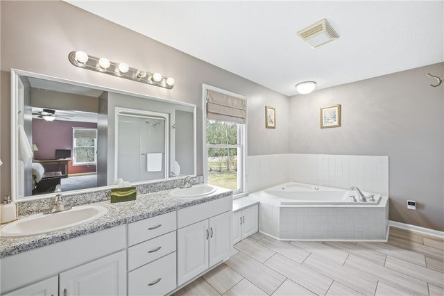 3036 Baywoods Dr, South Pymatuning Twp, PA 16150