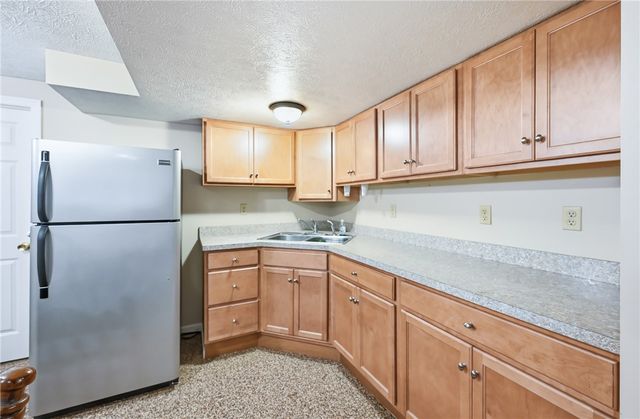 3036 Baywoods Dr, South Pymatuning Twp, PA 16150