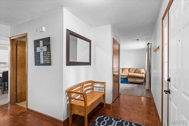 504 Crestwood Drive, Swansea, IL 62226