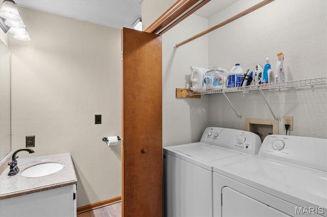 504 Crestwood Drive, Swansea, IL 62226