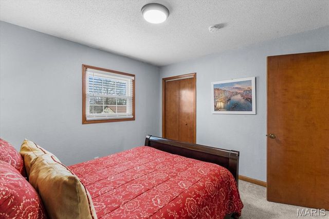 504 Crestwood Drive, Swansea, IL 62226