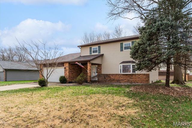 504 Crestwood Drive, Swansea, IL 62226