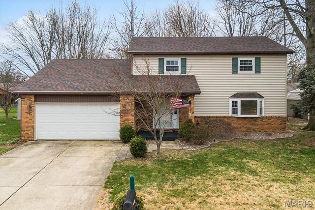 504 Crestwood Drive, Swansea, IL 62226