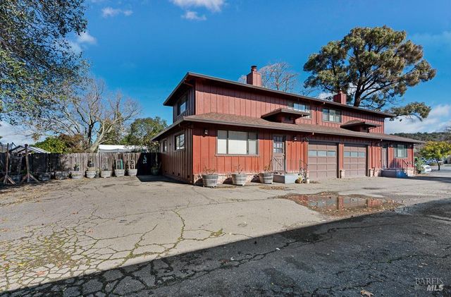 1311 Prentice Dr, Healdsburg, CA 95448