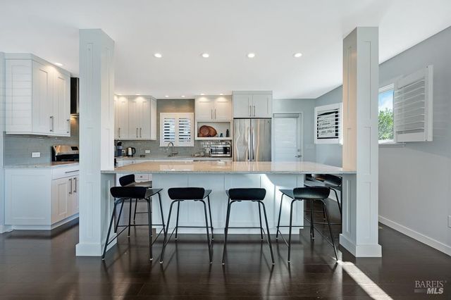 1311 Prentice Dr, Healdsburg, CA 95448