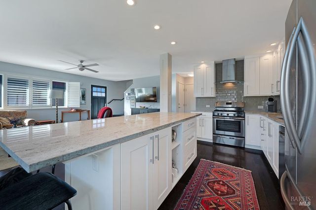 1311 Prentice Dr, Healdsburg, CA 95448