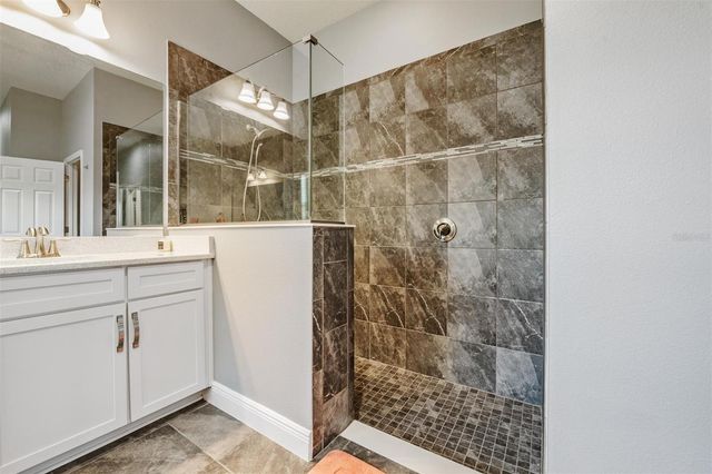 19529 HAYDEN LAKE COURT, Land O Lakes, FL 34638