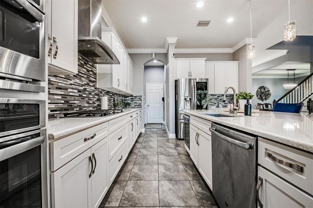 19529 HAYDEN LAKE COURT, Land O Lakes, FL 34638