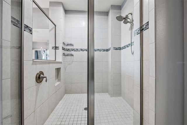 19529 HAYDEN LAKE COURT, Land O Lakes, FL 34638