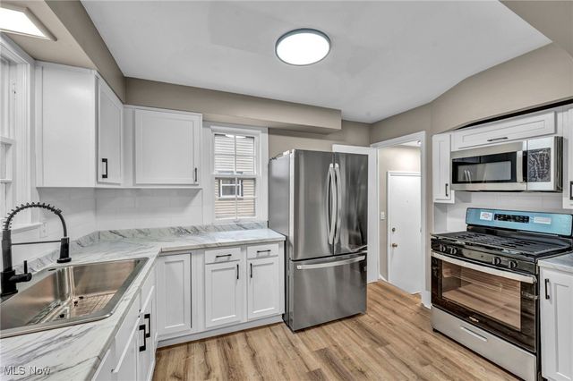 19315 Gladstone Road, Warrensville Heights, OH 44122