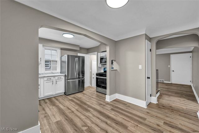 19315 Gladstone Road, Warrensville Heights, OH 44122