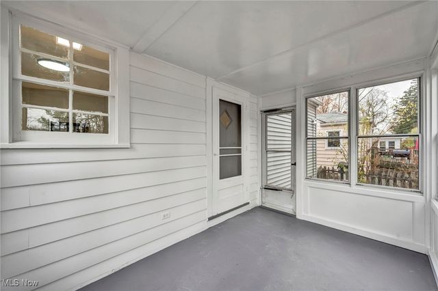 19315 Gladstone Road, Warrensville Heights, OH 44122