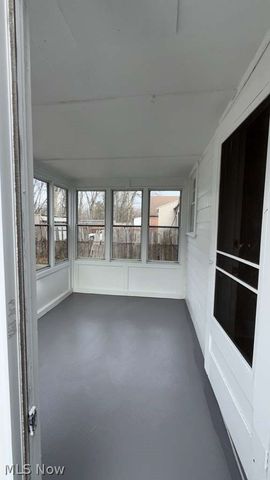 19315 Gladstone Road, Warrensville Heights, OH 44122