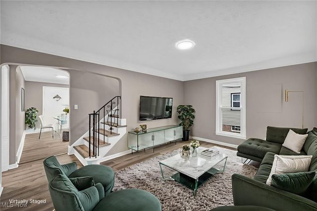 19315 Gladstone Road, Warrensville Heights, OH 44122