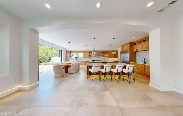 17777 Joshua Cir, Fountain Valley, CA 92708