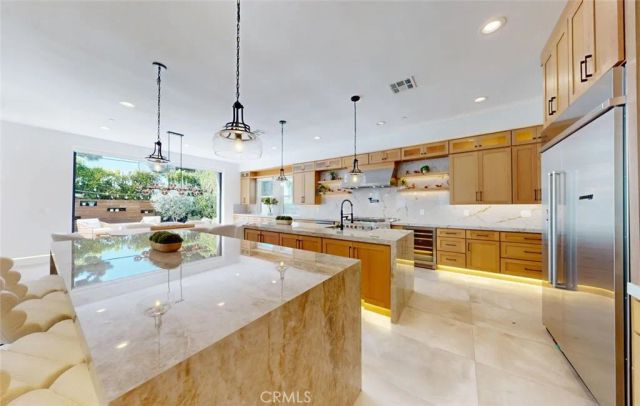 17777 Joshua Cir, Fountain Valley, CA 92708
