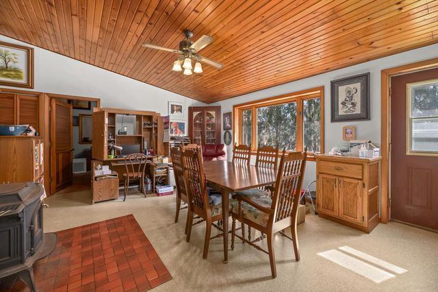 5355 Northwest HIGHWAY, Waterford, WI 53185