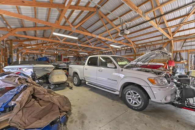 5355 Northwest HIGHWAY, Waterford, WI 53185