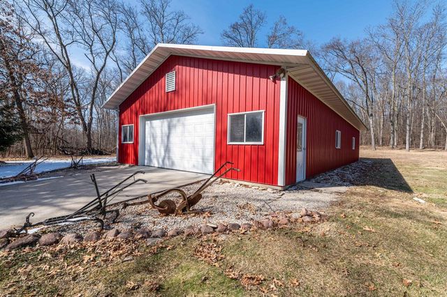5355 Northwest HIGHWAY, Waterford, WI 53185
