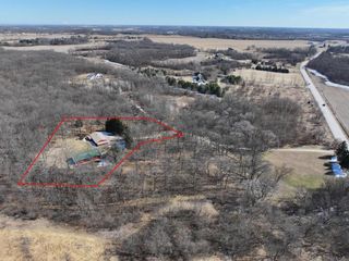 5355 Northwest HIGHWAY, Waterford, WI 53185