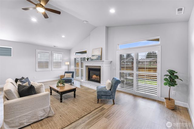 1412 Woods Point Loop, Ferndale, WA 98248