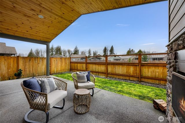 1412 Woods Point Loop, Ferndale, WA 98248