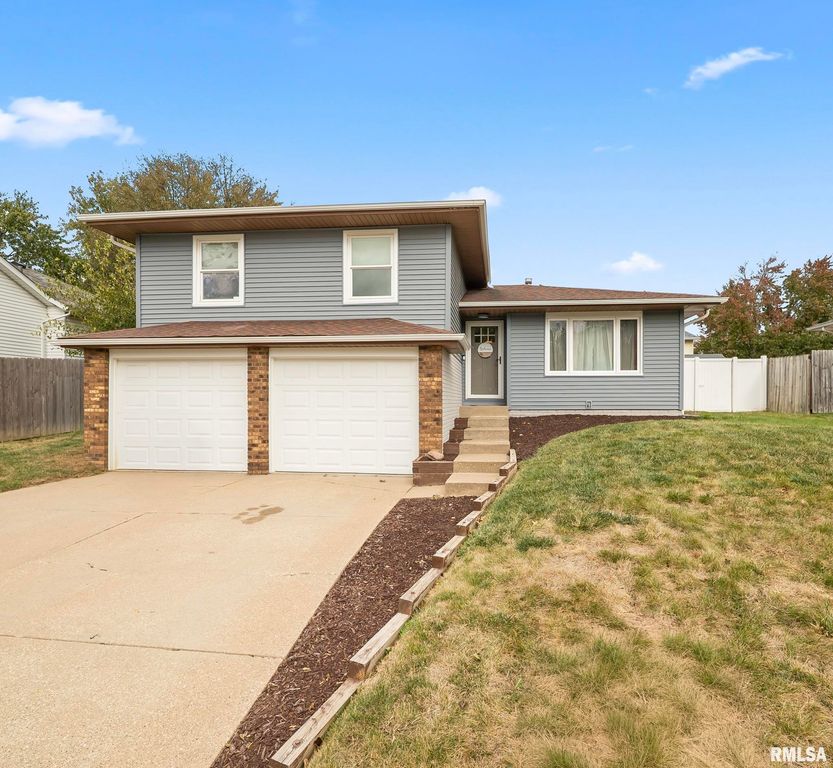 2514 W 60TH Street, Davenport, IA 52806