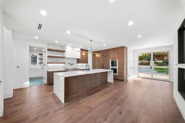 2904 Westhill DR, Austin, TX 78704