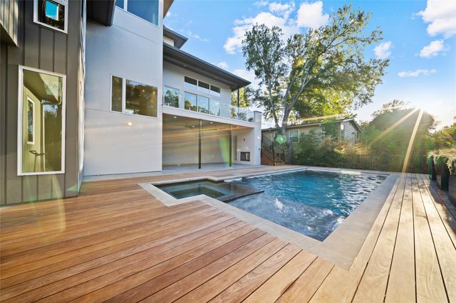 2904 Westhill DR, Austin, TX 78704