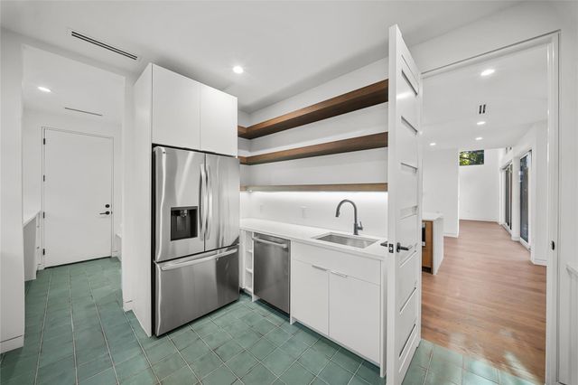 2904 Westhill DR, Austin, TX 78704