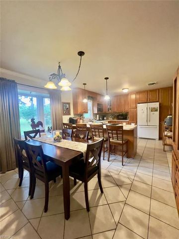 109 Brandon LN, Franklin, VA 23851
