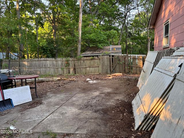 15 E 1st Street, Howell, NJ 07731