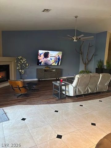 518 Dawn Cove Drive, Henderson, NV 89052