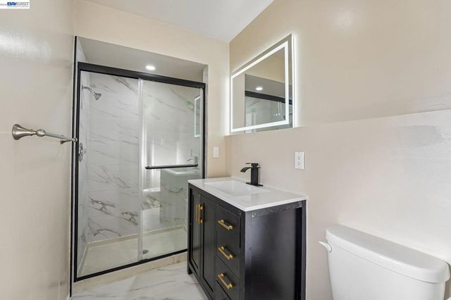 214 Redondo Dr, Pittsburg, CA 94565