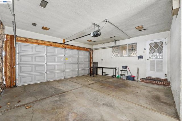214 Redondo Dr, Pittsburg, CA 94565