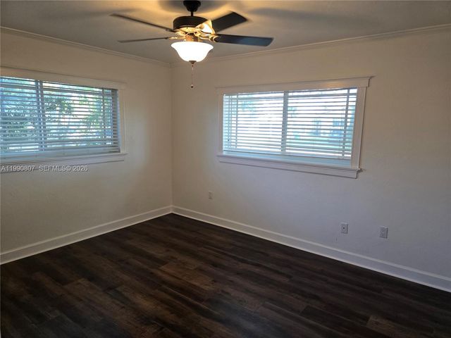 9911 Martinique Dr, Cutler Bay, FL 33189