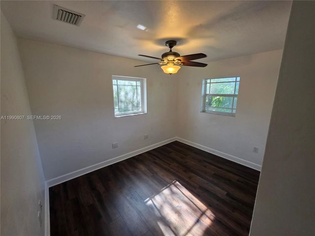 9911 Martinique Dr, Cutler Bay, FL 33189