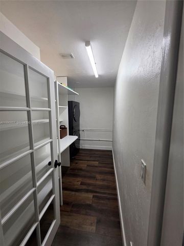 9911 Martinique Dr, Cutler Bay, FL 33189