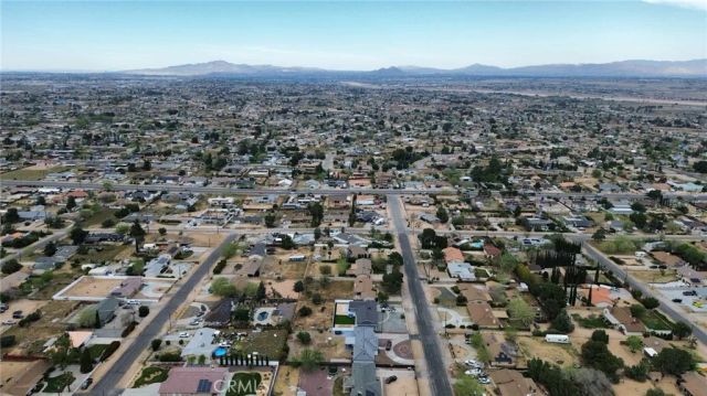 18155 Orange, Hesperia, CA 92345