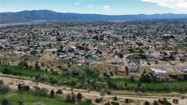 18155 Orange, Hesperia, CA 92345